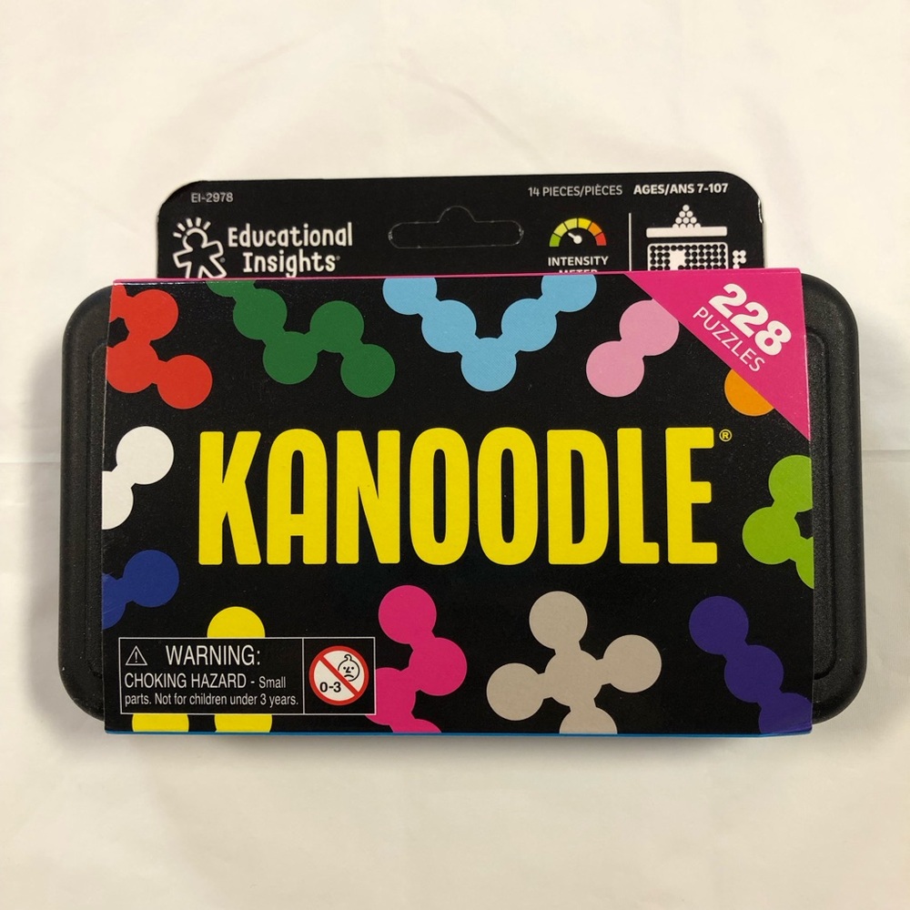 NEW Educational Insights Kanoodle Brain-Teasing Puzzles 14pcs Ages 7+